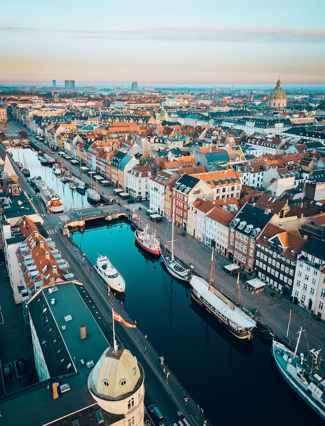 Discover the iconic Nyhavn district